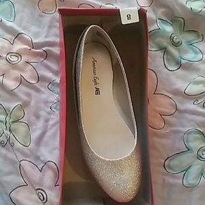 NWT American Eagle Silver Sparkle Flats Size 8